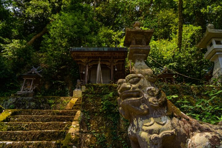 左右神社