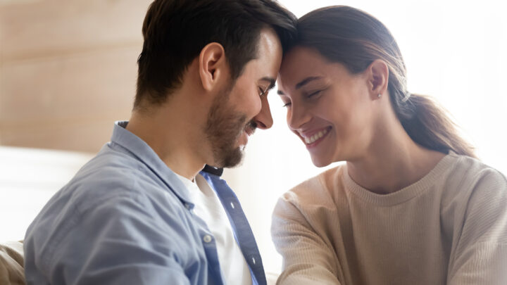 会話しなくても相手の感情が理解できるようになる